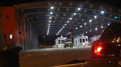 Словацкие перевозчики снова заблокировали проезд грузовиков через границу с Украиной