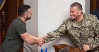 Оптимистичные заявления Зеленского о положении на фронте ведут к расколу с военными, — FT
