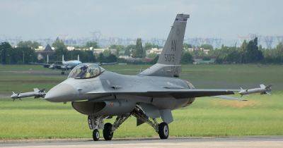 В Южной Корее разбился истребитель F-16: появились детали аварии