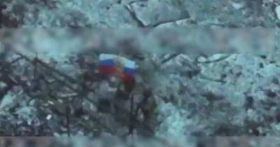 Почти 2 года штурмов: в РФ заявили об установлении российского флага в Марьинке (фото)