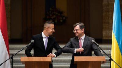 Говорили час: Кулеба провел «длинный и искренний» разговор с главой МИД Венгрии