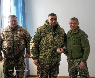 Государственными и ведомственными наградами отмечены бойцы Луганской бригады ТРО