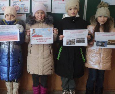 Приучают к холоду и нищете: в Лисичанске детей собрали на очередную "фотосессию"