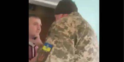 Во Львовской области мужчина в военной форме, угрожая, вручил священнику повестку. Он оказался гражданским — реакция ТЦК и властей