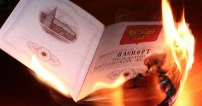 Принудительная паспортизация на ВОК: украинцы массово отказываются от российских документов