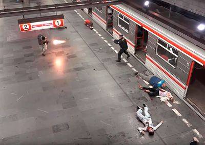 В пражском метро инсценировали теракт: видео