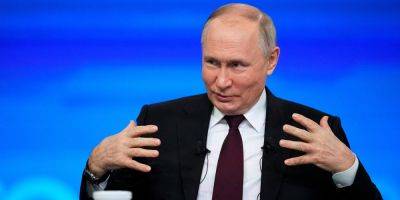 После почти двух лет войны Путин все еще грезит о «денацификации» и «демилитаризации»