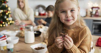 Как кормить ребенка зимой: 5 советов от детского нутрициолога