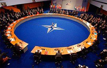Конгресс США запретил президентам страны выходить из НАТО