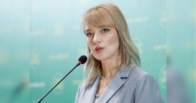 Главой партии «Слуга народа» на второй срок избрали Елену Шуляк