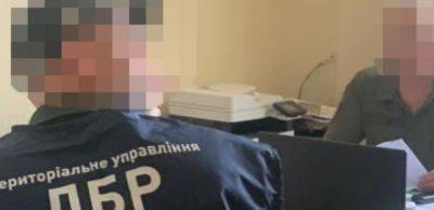 На Одесчине полицейский втянул в преступную схему своих знакомых: всем грозит до 9 лет в тюрьме