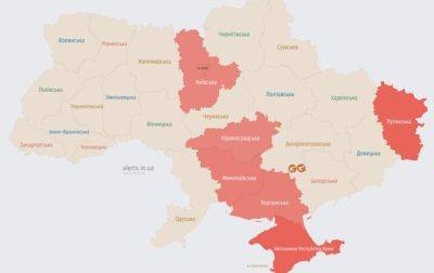 Кличко сообщил о взрывах в Подольском районе Киева