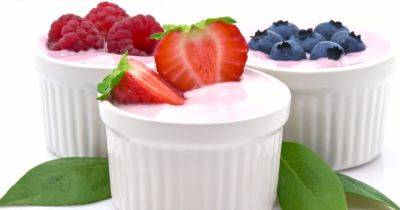 Полезно и оригинально: что можно добавить в греческий йогурт, чтобы сделать его вкусным, как десерт