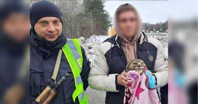 Каждая жизнь важна: на Киевщине патрульные спасли хищную птицу