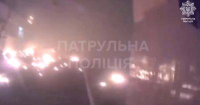 ВС РФ ударили по больнице в Херсоне: момент атаки попал на видео патрульных (видео)