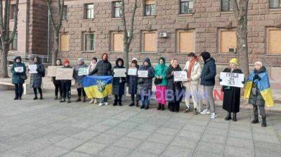 В Николаеве участников акции "Деньги на ВСУ" не пустили в укрытие, полиция расследует