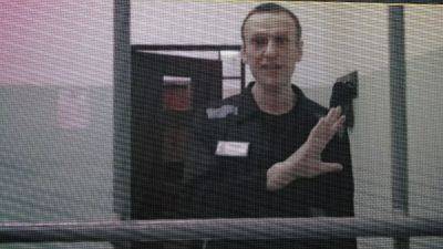 Алексея Навального этапировали в другую колонию