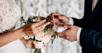 "Не стоит приходить": невеста запретила родителям присутствовать на своей свадьбе - focus.ua - Украина - Англия - Великобритания