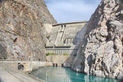 Повышенный вдвое сброс воды Токтогульской ГЭС грозит затоплением населенных пунктов в Узбекистане
