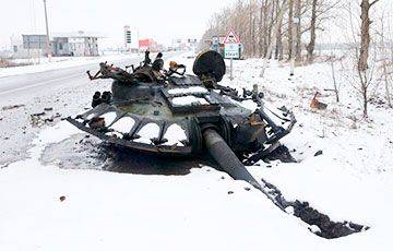 Самоуничтожился: российский танк Т-80 взорвался на мине в Белгородской области