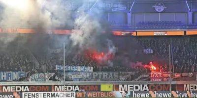 Футболисты боялись выходить на поле. В Германии фанаты устроили хаос на стадионе — фото - nv.ua - Украина - Германия