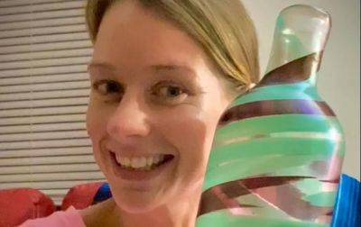 Американка купила вазу в секонд-хенде и перепродала ее за более чем $100 000