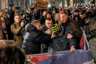 Выборы в Белграде – партия Вучича выиграла, сербы вышли на протест