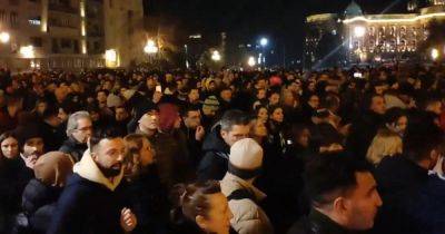 В Сербии вспыхнули протесты против выборов, на которых победил Вучич