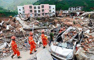 В Китае произошло мощное землетрясение: более 100 человек погибли - charter97.org - Китай - США - Белоруссия - Reuters
