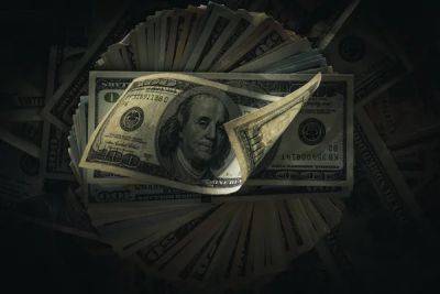 Курс валют на 19 декабря: в банках доллар подорожал на 10 копеек