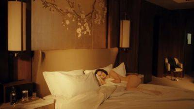 Кейт Бланшетт - Наоми Уоттс - «Эммануэль» (18+) — первый взгляд на Ноэми Мерлан в эротической драме Одри Диван - itc.ua - Украина - Гонконг - Париж
