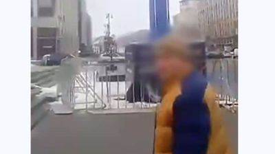 Мужчина осквернил большую ханукию в центре Киева. Его задержала полиция