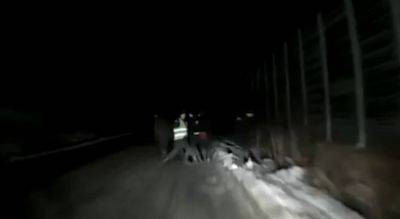 На Камчатке водитель врезался в группу военных - видео