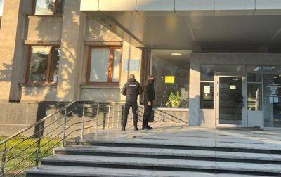 Полиция назвала причину обысков в мэрии Ужгорода