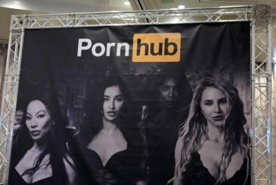 Pornhub, XVideos и Stripchat попали под новые жесткие правила ЕС. Их признали «очень крупными онлайн-платформами»