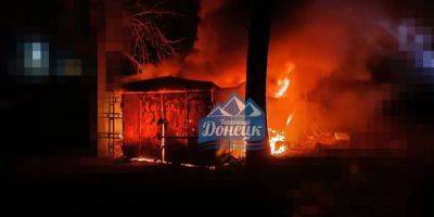 В Донецке прогремели взрывы и начались пожары. Оккупанты заявили о пострадавших