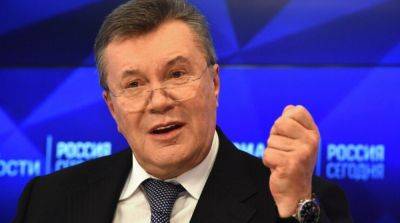 В Евросоюзе отменили санкции против Януковича и его сына