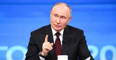 Путин пытается выиграть время: аналитики назвали "стратегическую проблему"