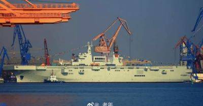 Возможная высадка на Тайвань: ВМФ Китая получили новый десантно-штурмовой корабль (фото)