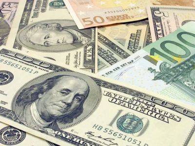 Курс валют на 21 декабря: доллар в банках подскочил на 20 копеек, евро — на 30 копеек