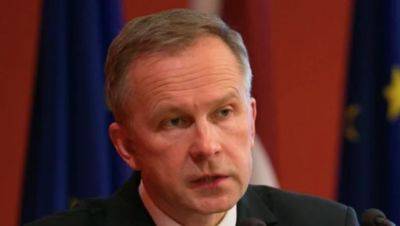 Бывшего главу Банка Латвии приговорили к шести годам заключения за коррупцию