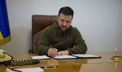 Зеленский подписал закон об упрощении порядка ввоза, учета и распределения гуманитарной помощи
