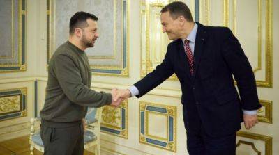Зеленский встретился в Киеве с главой МИД Польши Сикорским