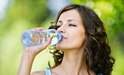 Как правильно пить воду, чтобы похудеть: простые правила, при помощи которых можно "растворить" жир