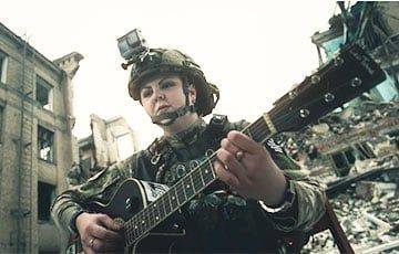 Фрэнк Синатра - Украинские военные перепели рождественские мировые хиты - charter97.org - США - Украина - Белоруссия