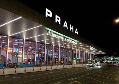 Полиция эвакуировала второй терминал аэропорта Праги из-за сообщения о бомбах - vinegret.cz - Чехия - Прага