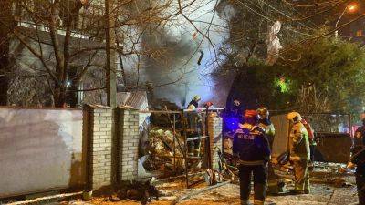 Взрыв газа во Львове 23 декабря - под завалами нашли людей - фото