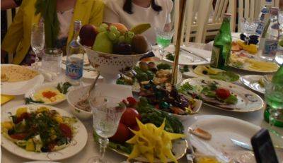Госорганам Узбекистана запретили накрывать праздничные столы и проводить корпоративы за счет бюджета