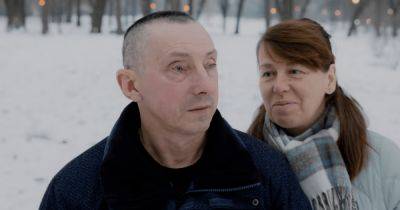 Чудо к Рождеству: украинец из Житомира увидел семью после 36 лет слепоты (фото)
