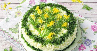 Праздничные рецепты: салат "Мимоза" с копченой скумбрией
